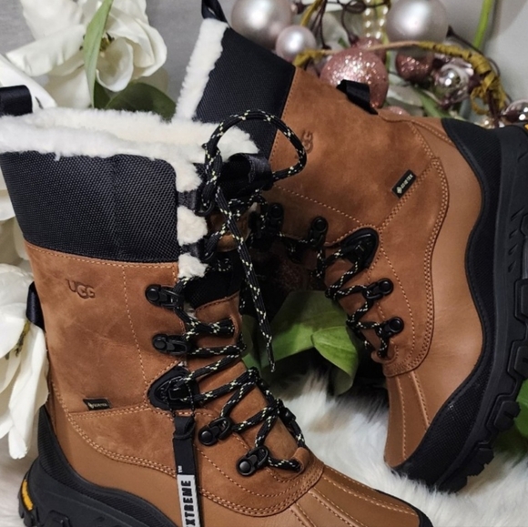 Ugg Adirondack Meridian Chestnut Women Boots Brand New - Picture 2 of 5